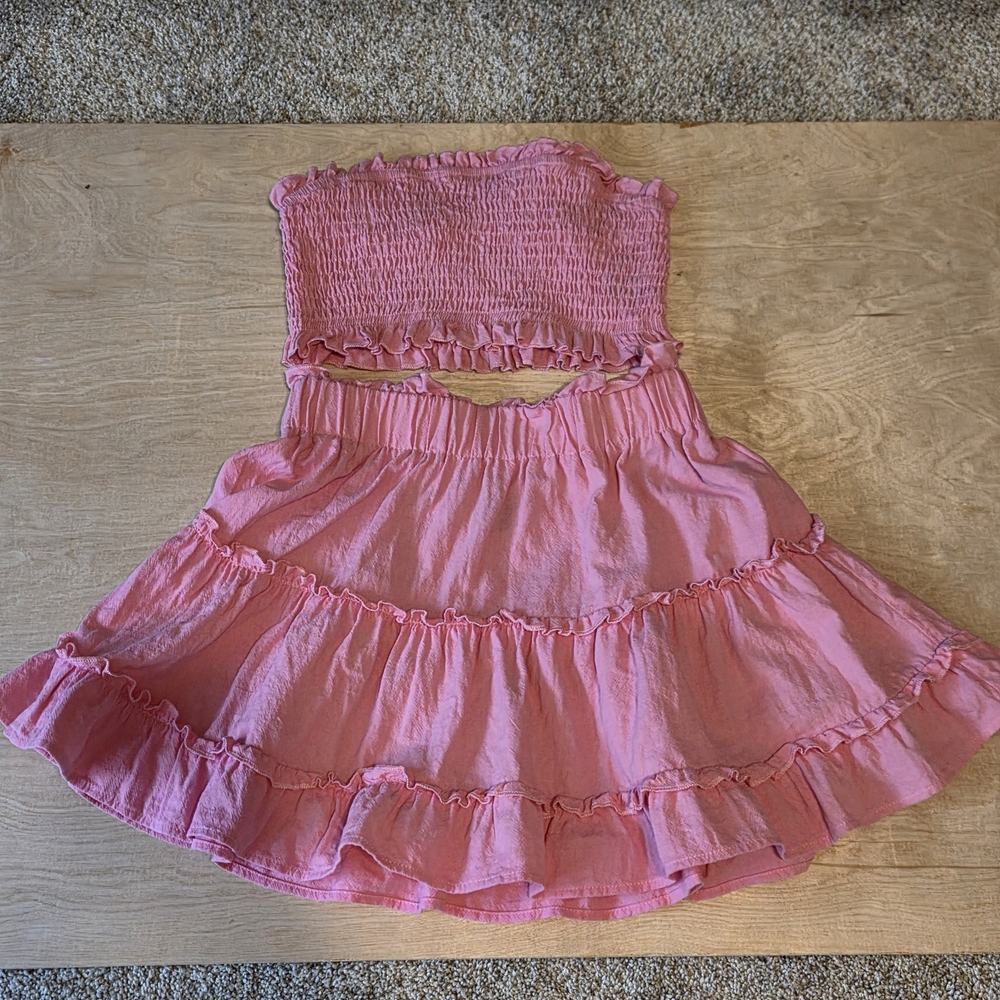 Bubble Gum Pink Tube Top And Ruffle Skirt Set Vacation Petite XS